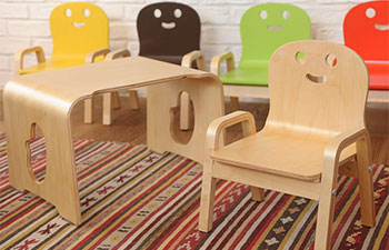 子ども用の机と椅子のセット NICCORI